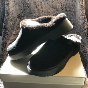 Franco Sarto Women's Black Fur-Lined Slip-On Shoes